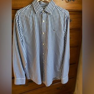 Vineyard vine button down